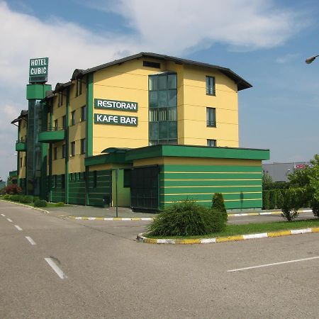 Hotel Cubic Лакташи Екстер'єр фото