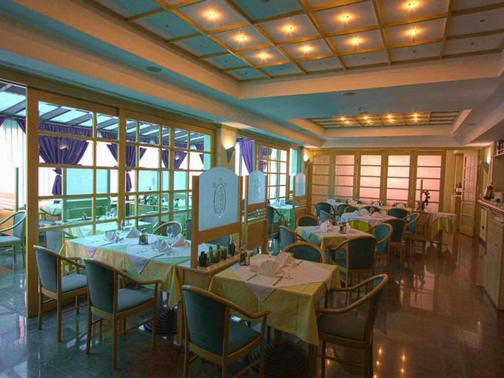 Hotel Cubic Лакташи Екстер'єр фото